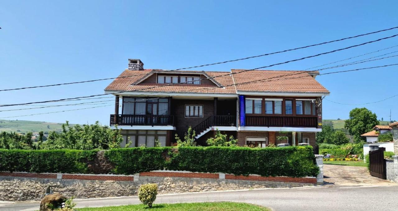 Cosma House Hotell Hinojedo Exteriör bild