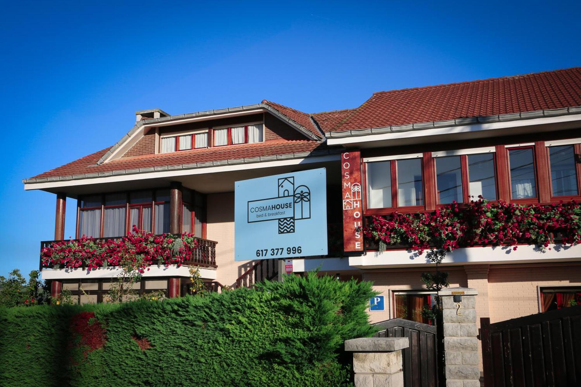 Cosma House Hotell Hinojedo Exteriör bild